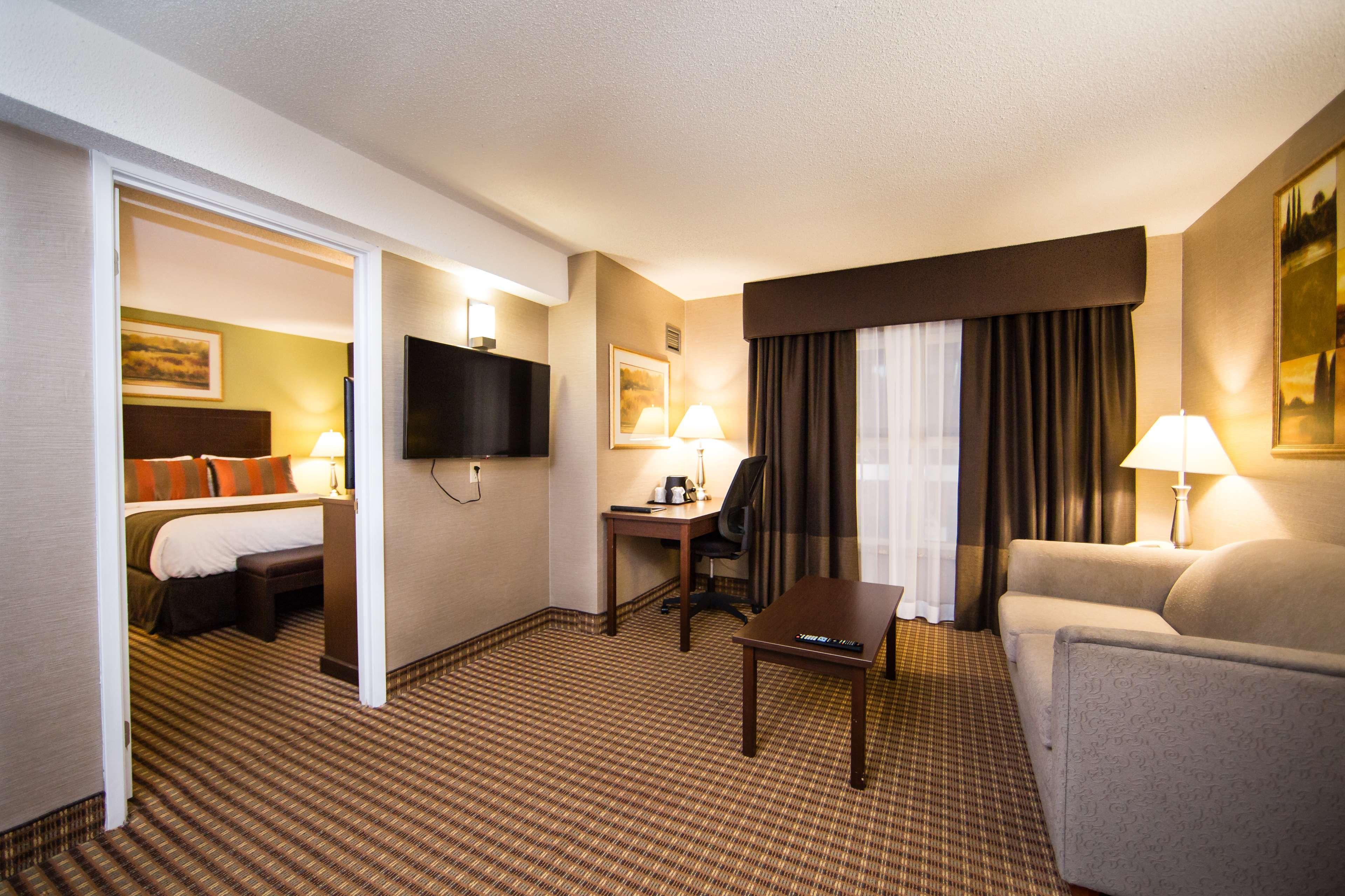 Best Western Plus Ottawa Kanata Hotel And Conference Centre Εξωτερικό φωτογραφία